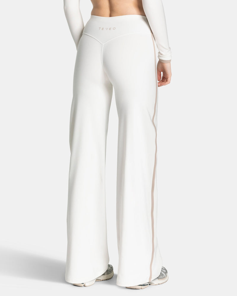 Soft Straight Leg Pants Tall "Off White"