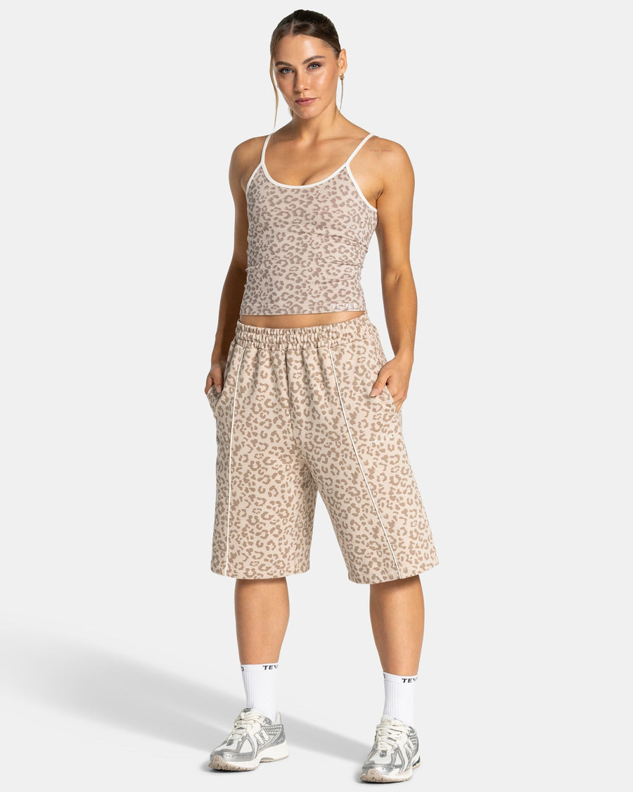 Contrastline Oversized Jorts "Leo Cream"
