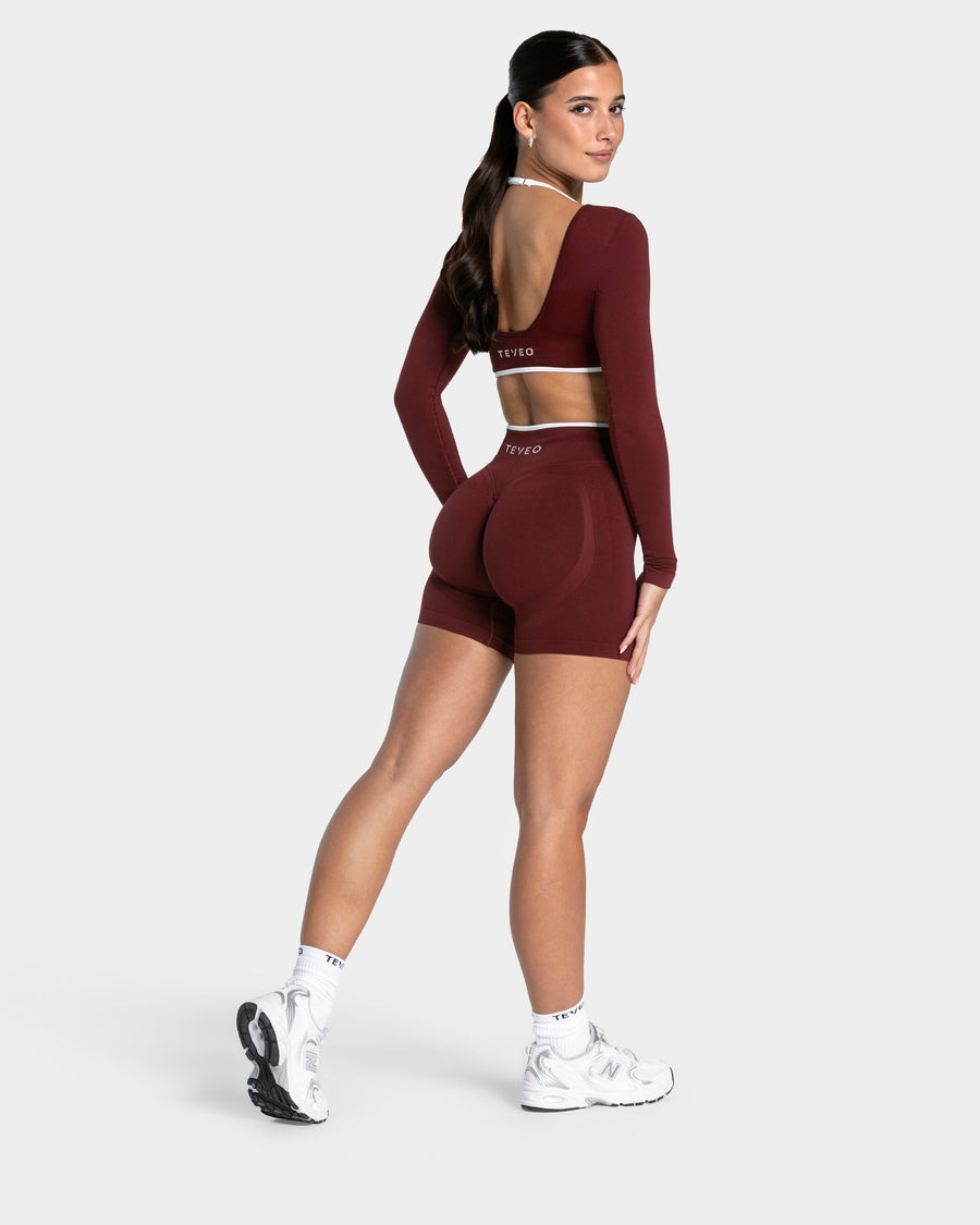 Contrastline Sculpt Scrunch Shorts "Weinrot"
